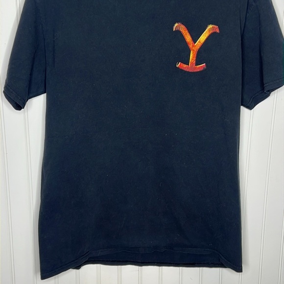 - Yellowstone Dutton Ranch T Shirt Size Large - Picture 5 of 6